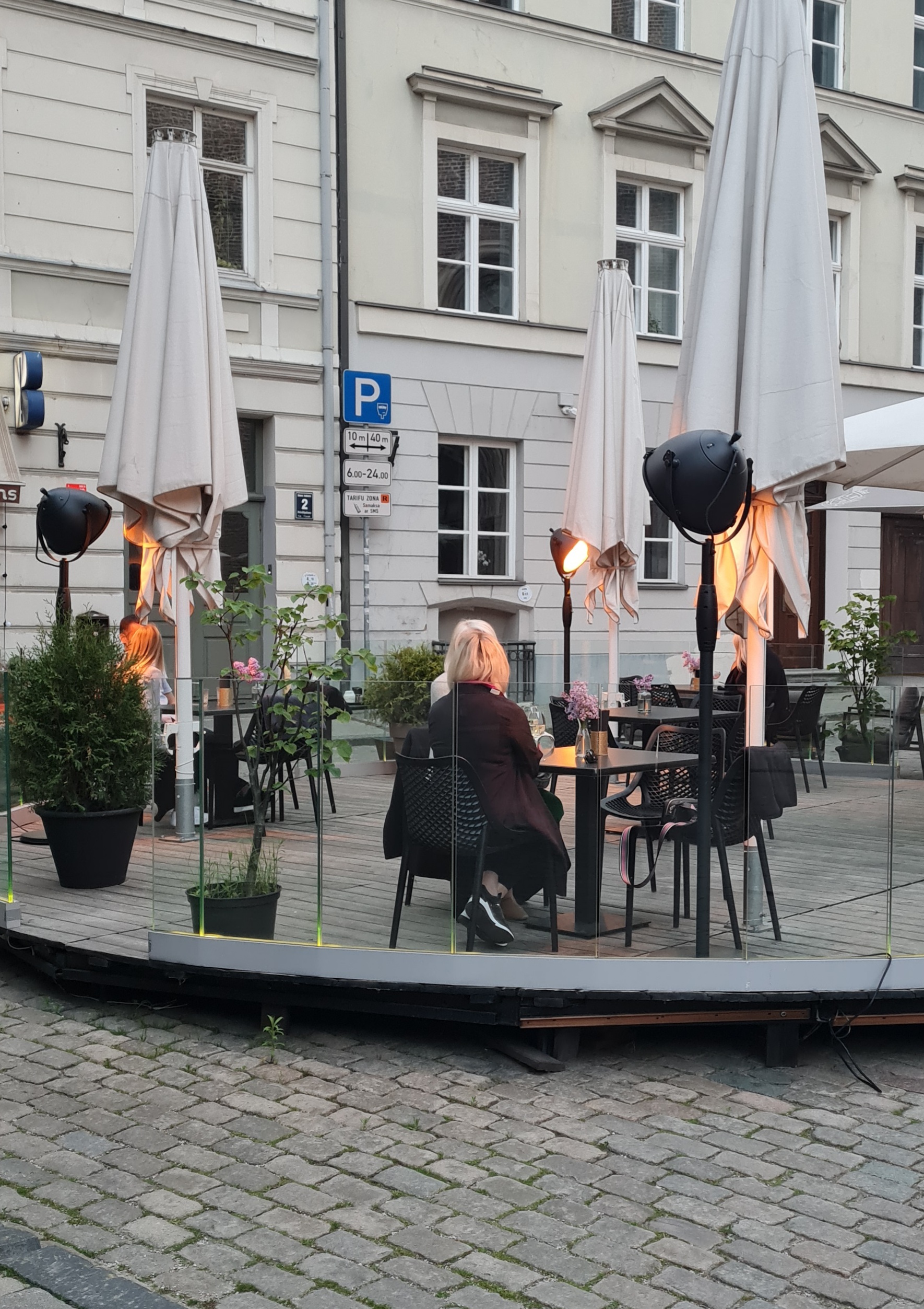 Sildītāji kafejnīcām